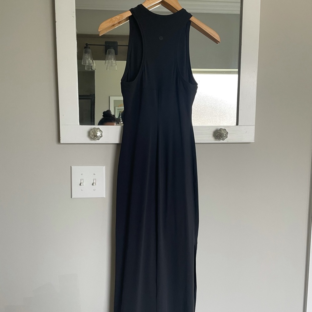 Lululemon Nulu dress
